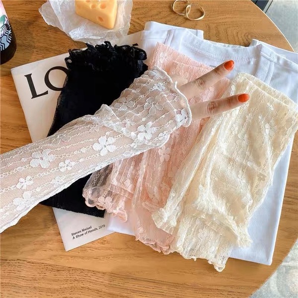 ফ্লোরাল লেস ফিঙ্গারলেস গ্লাভস | Floral Lace Fingerless Gloves